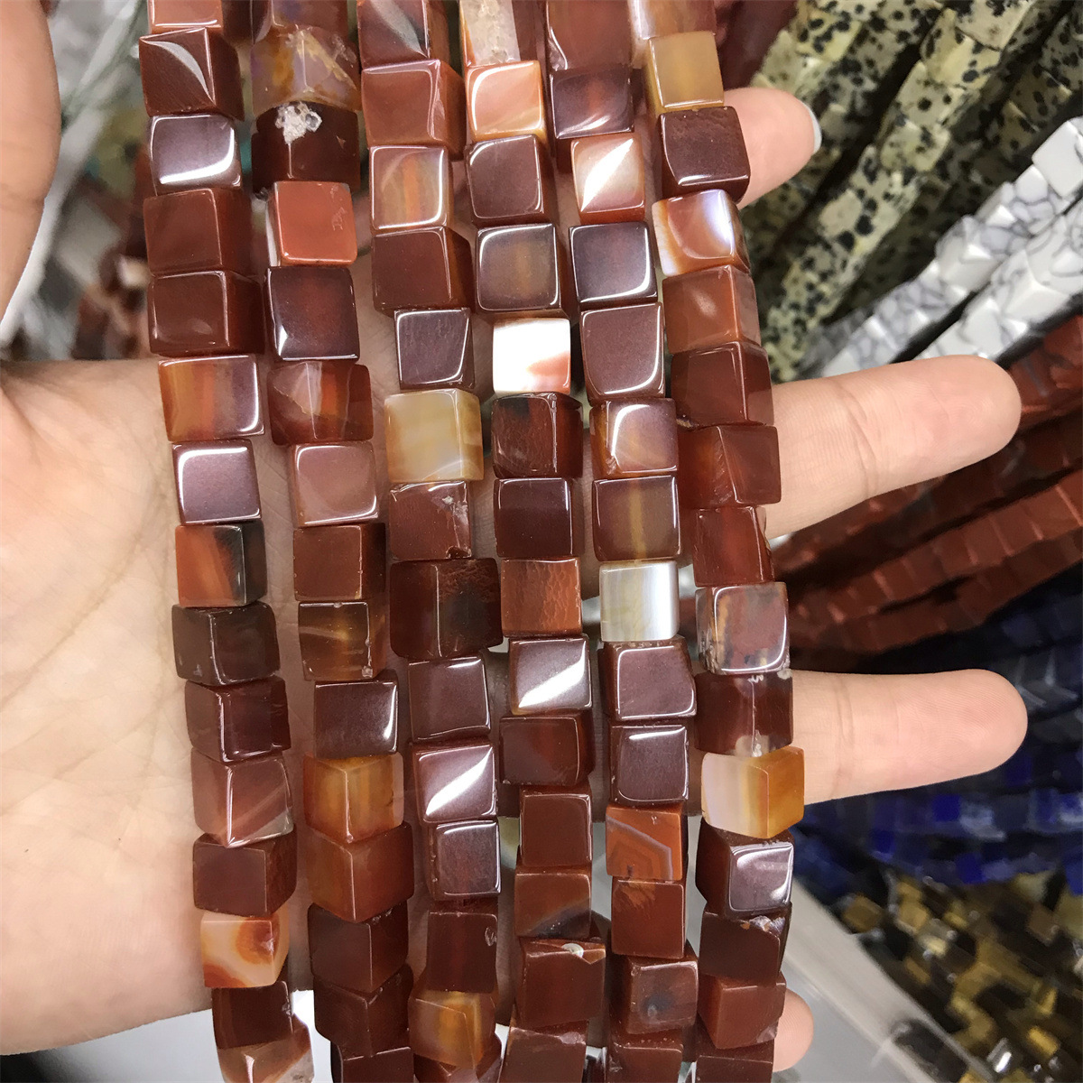 Square grains: 8mm red agate