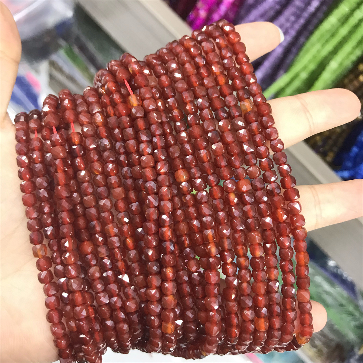 Sugar cube: 4mm red agate