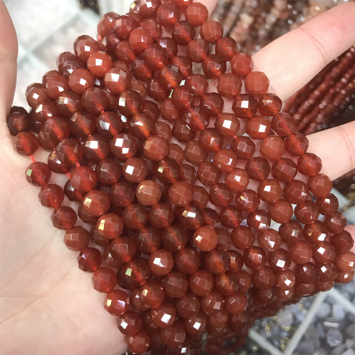 Faceted round beads: 8mm red agate