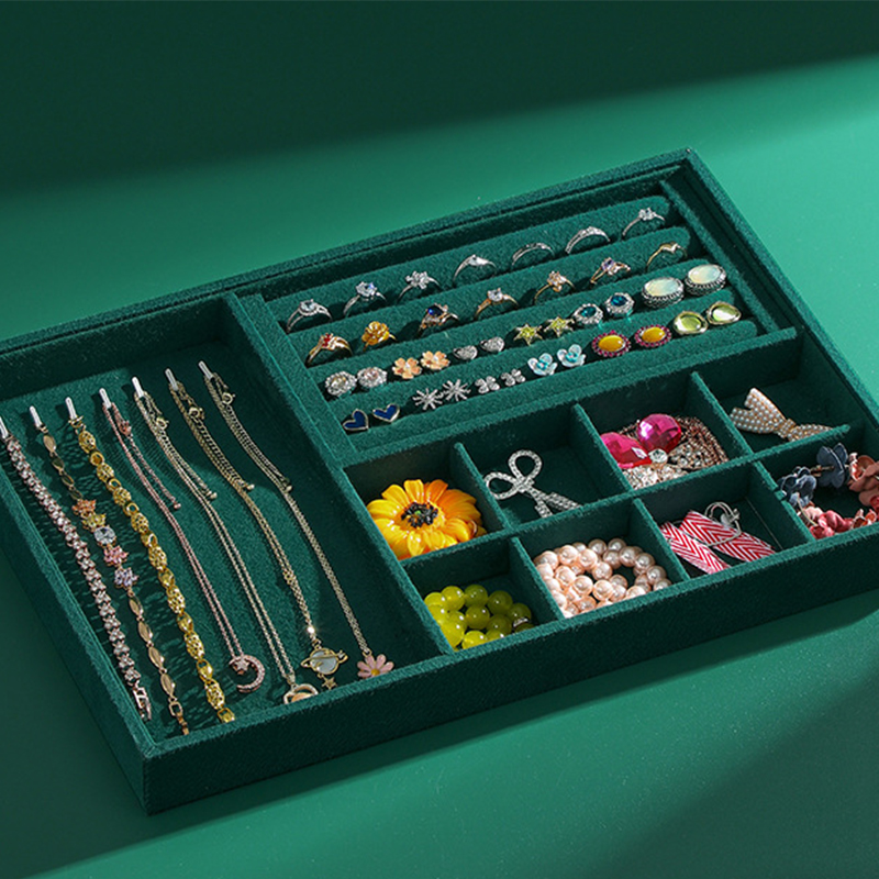 [Three tray] Green [no cover tray]]