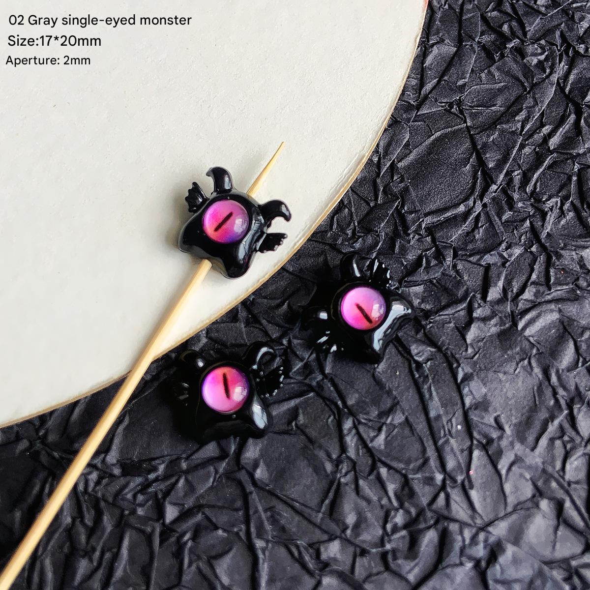 02 /17x20mm/black one-eyed little monster (1)