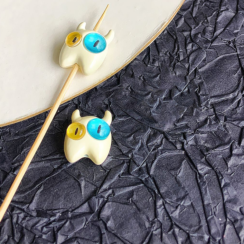 10/19x15mm/ beige monsters (1)