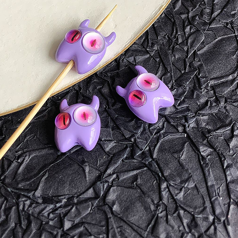 11 /19x15mm/purple monsters (1)