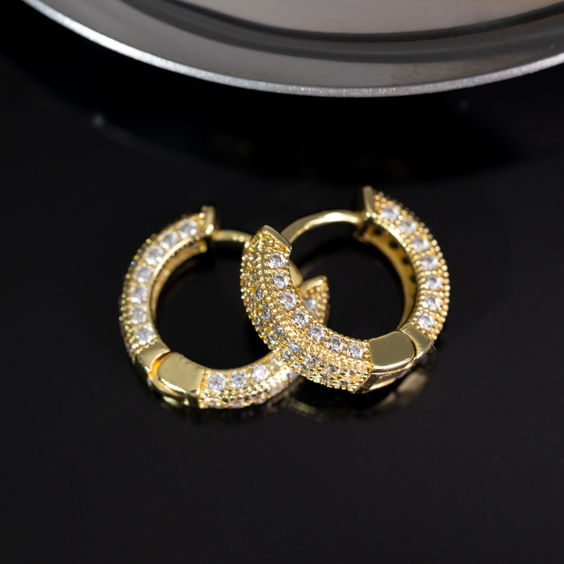 Yellow gold-White Diamond (1 pair)