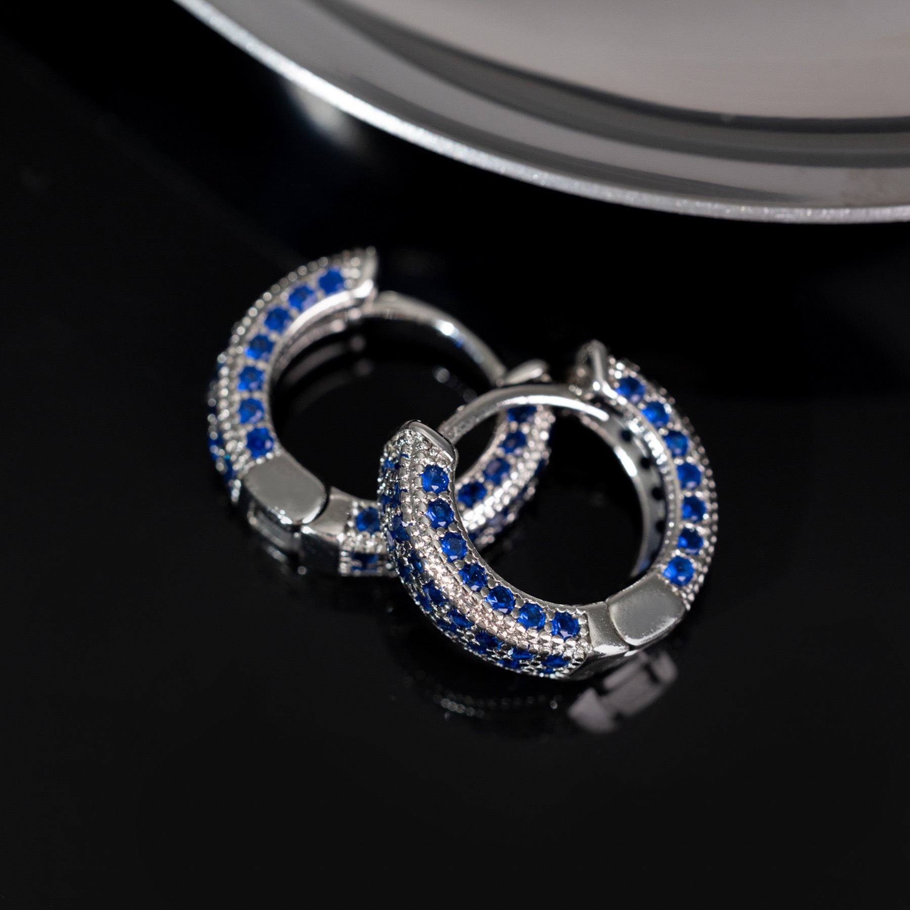 platinum-Blue Diamond (1 pair)