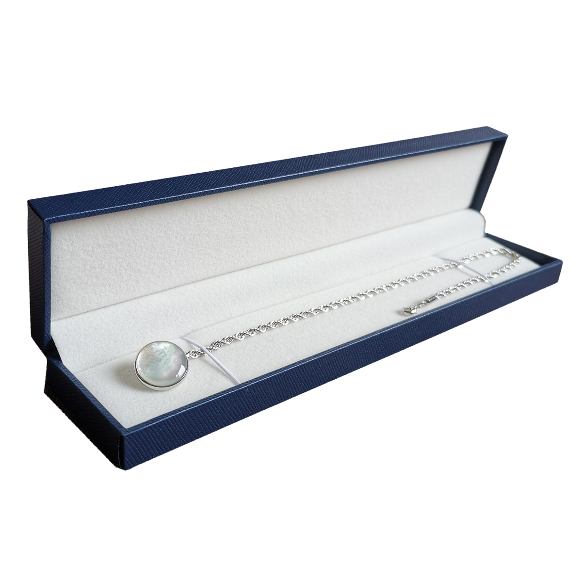 box (excluding chain
