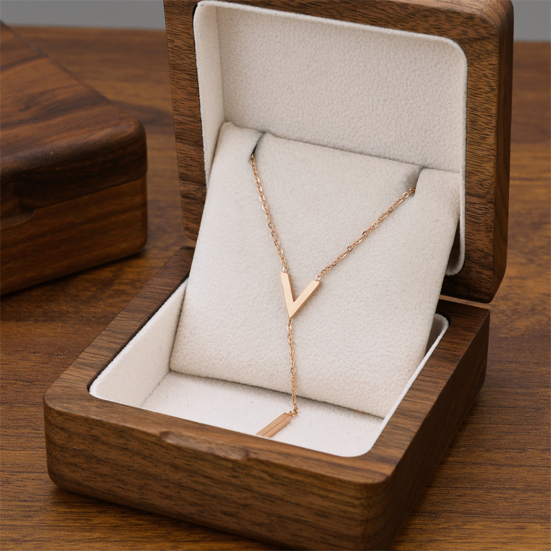 8823-rose gold