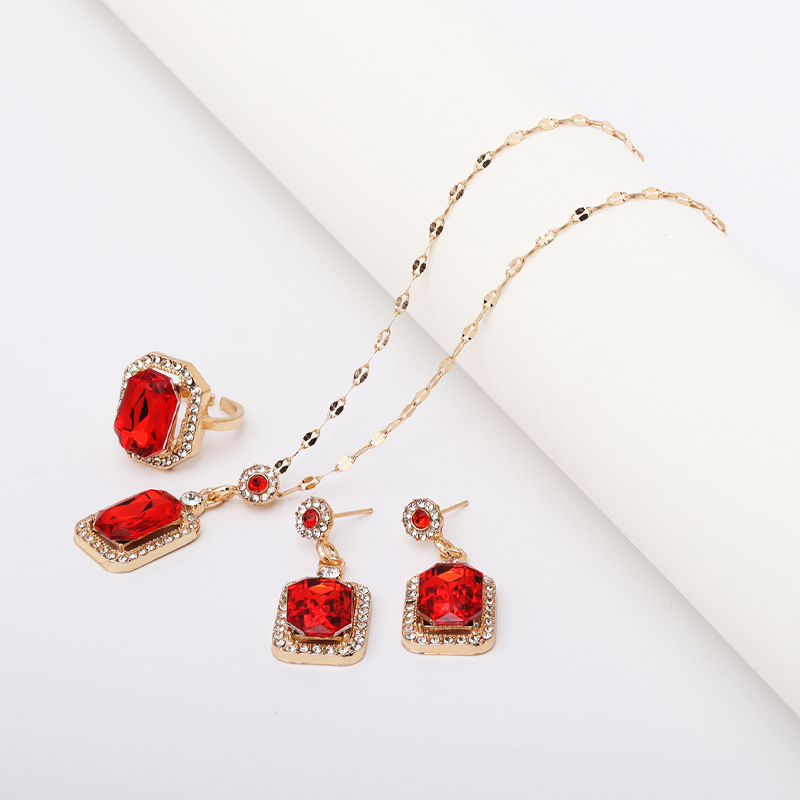 red jewelry three-piece set