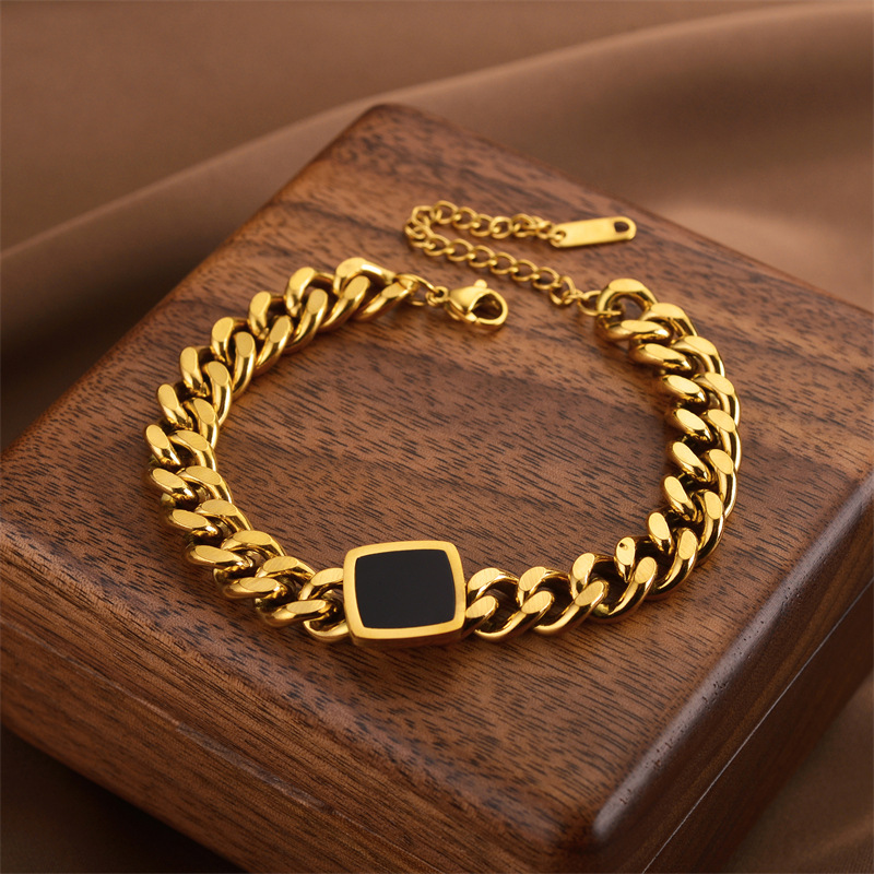 9035-Gold Bracelet