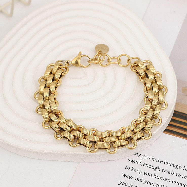 Bracelet