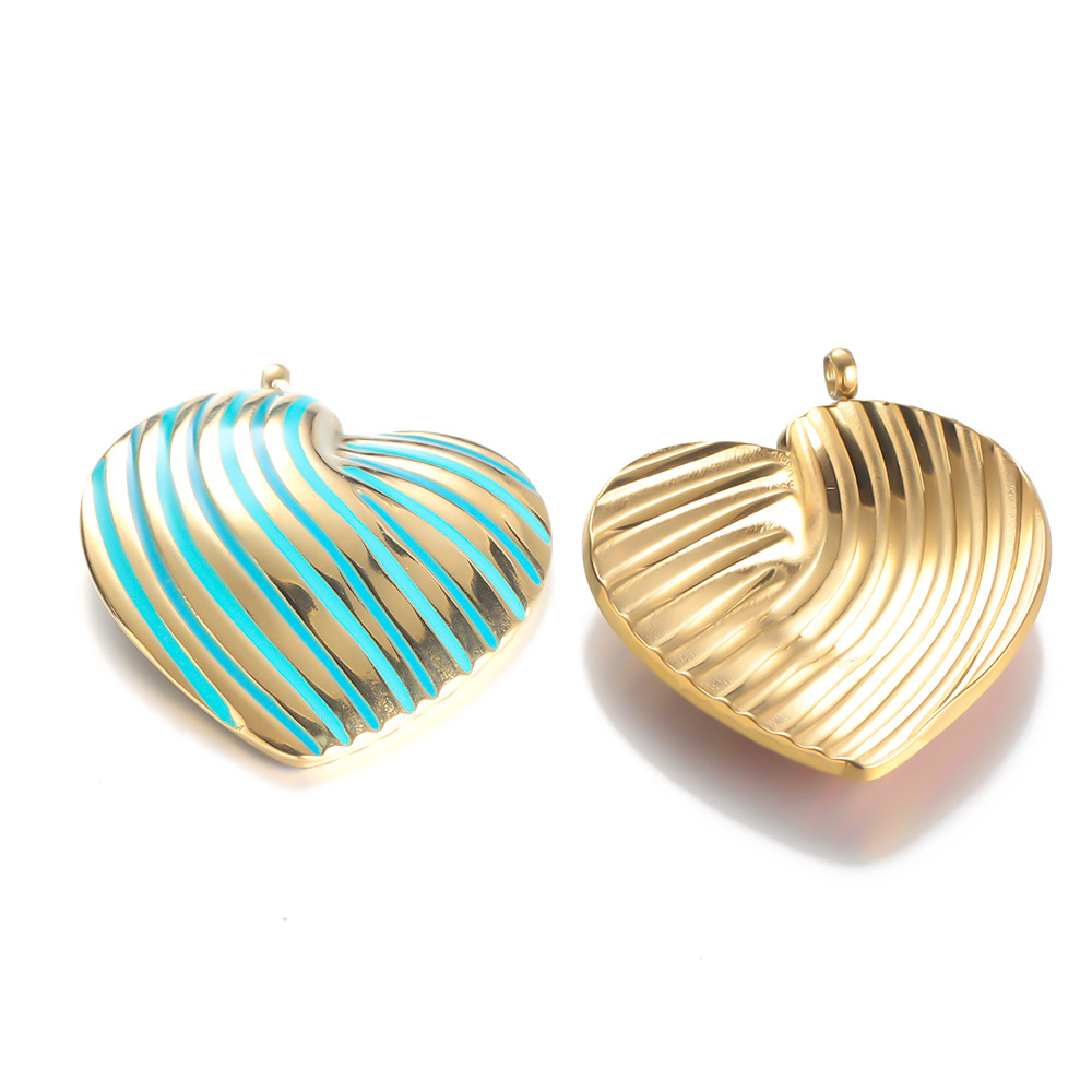 Pendant style seven