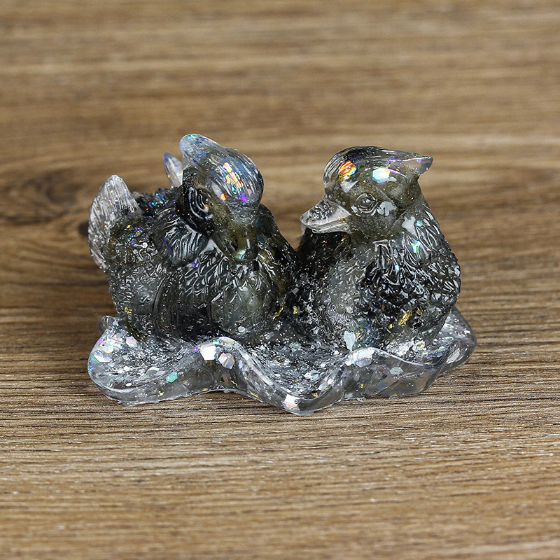 Lambstone sequins