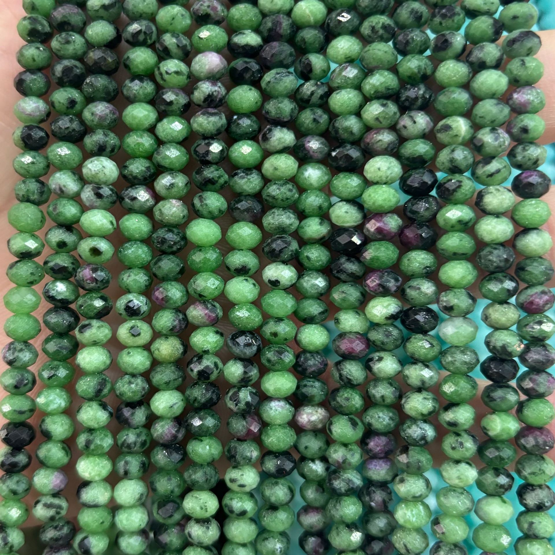Red and green treasure