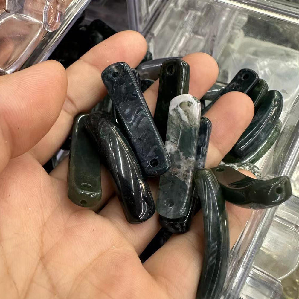 Indian aquatic agate