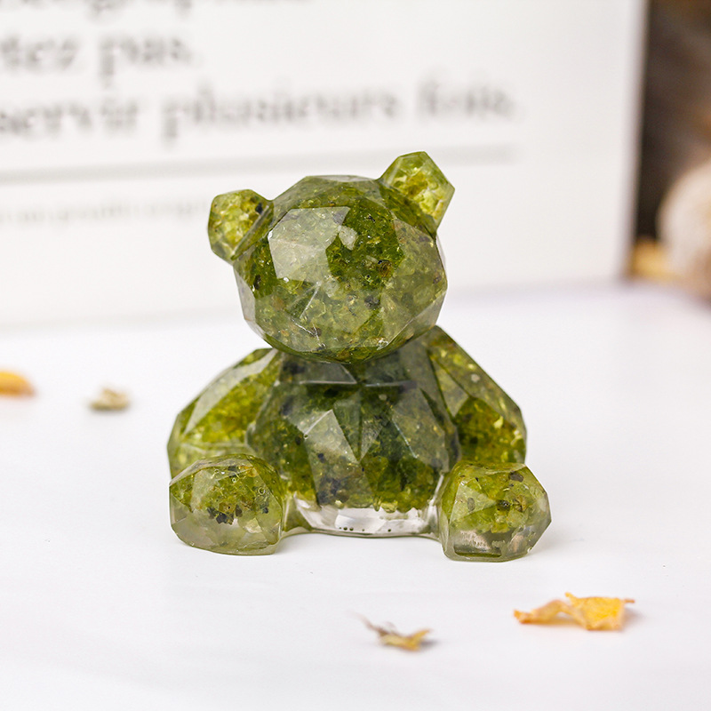 Olivine mirror bear