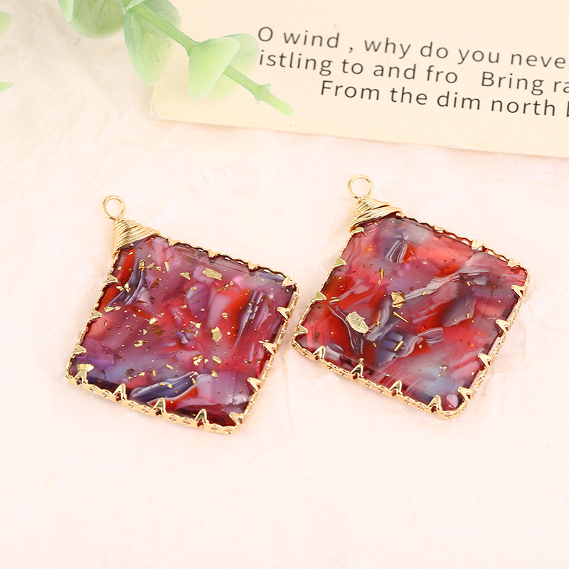 Diamond red (30.8*37mm)