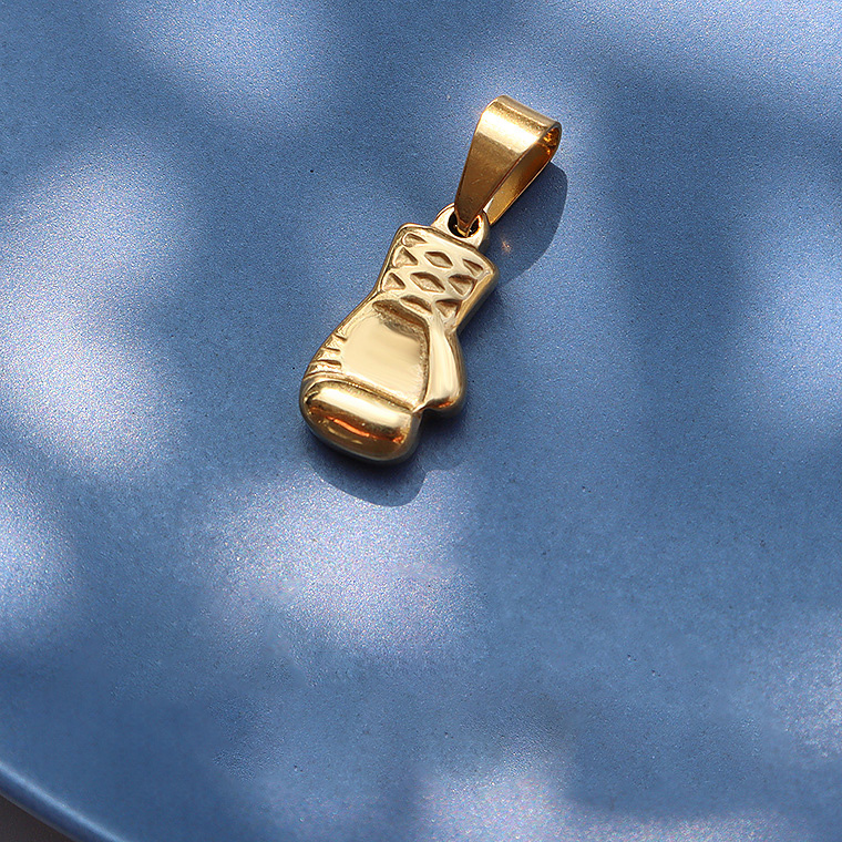 D03 Golden Fist