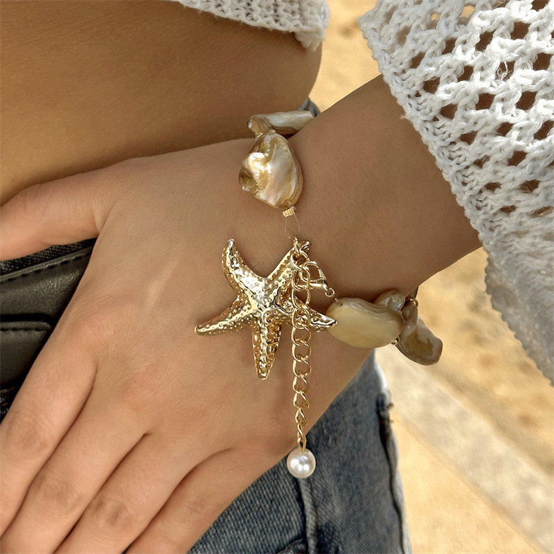 Gold bracelet