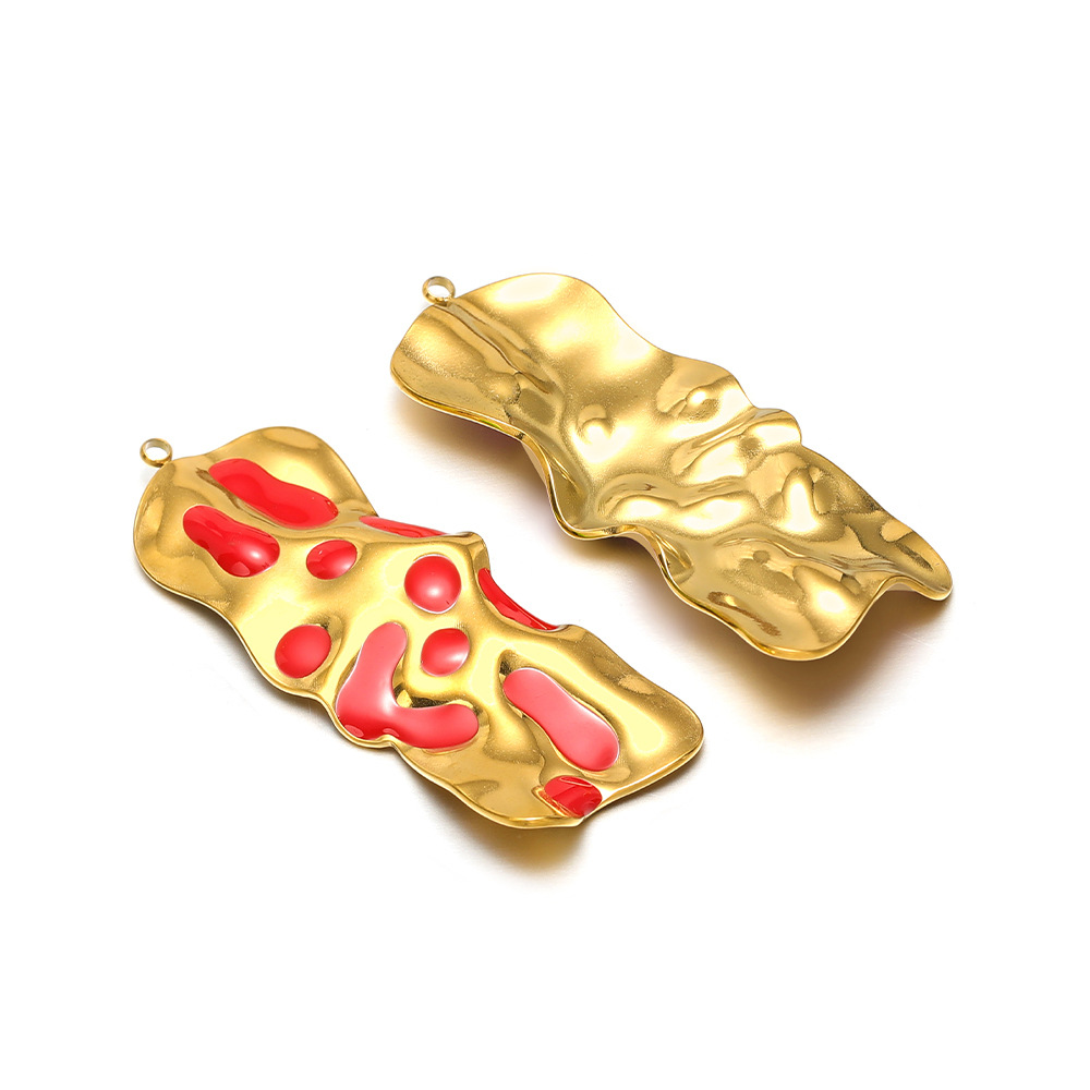 58*21mm gold crumpled special-shaped single-sided oil dripping, 1.8mm single hole inside, red