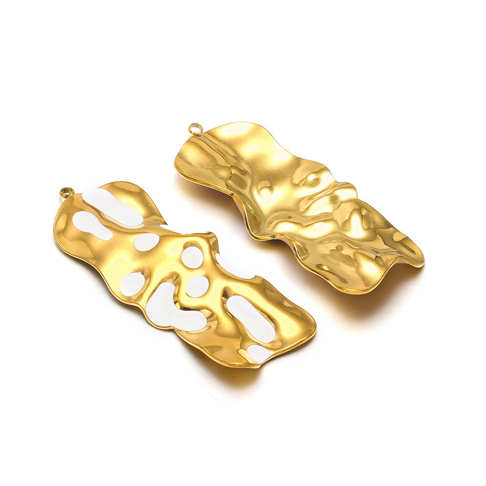 58*21mm gold crumpled special-shaped single-sided oil dripping, 1.8mm single hole inside, white