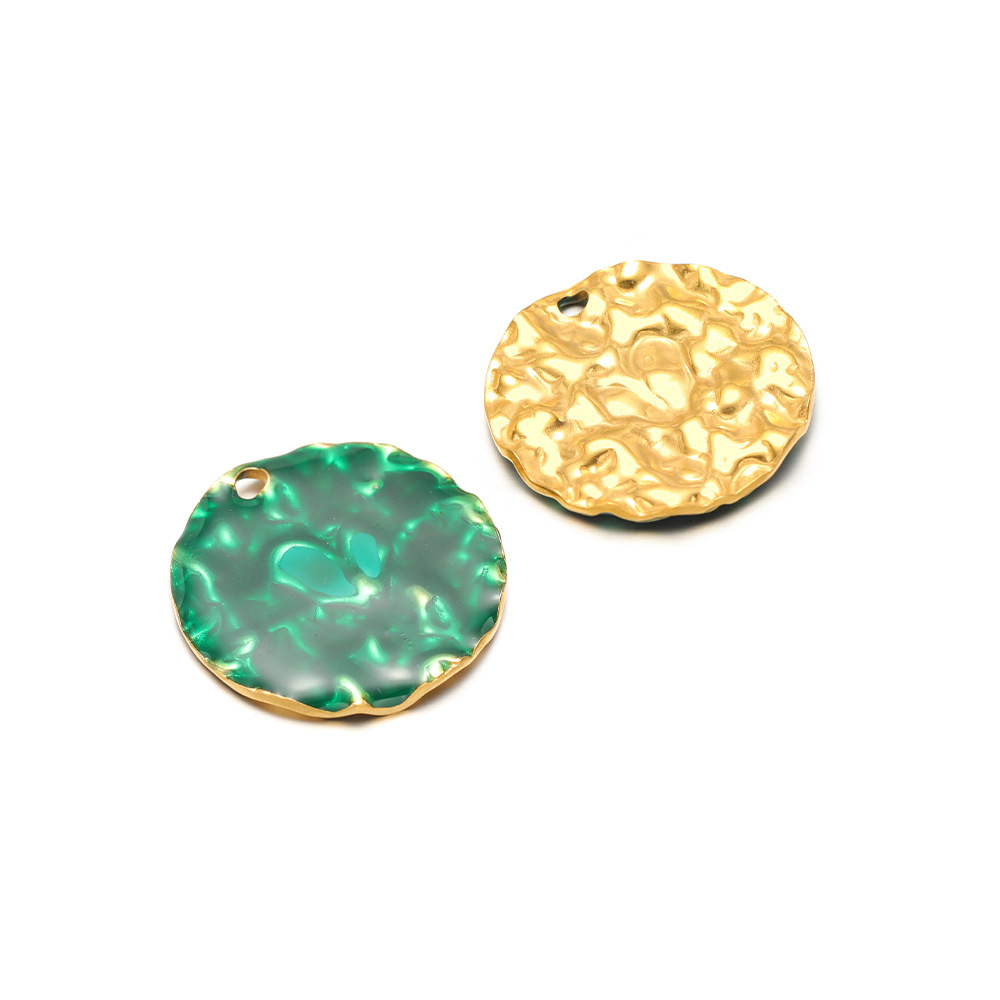 29.5mm gold crumpled disc with oil dripping on one side and 2.5mm single hole inside, green