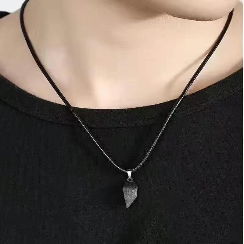 Black Rope Black Pendant (Tongdu Gun Black)