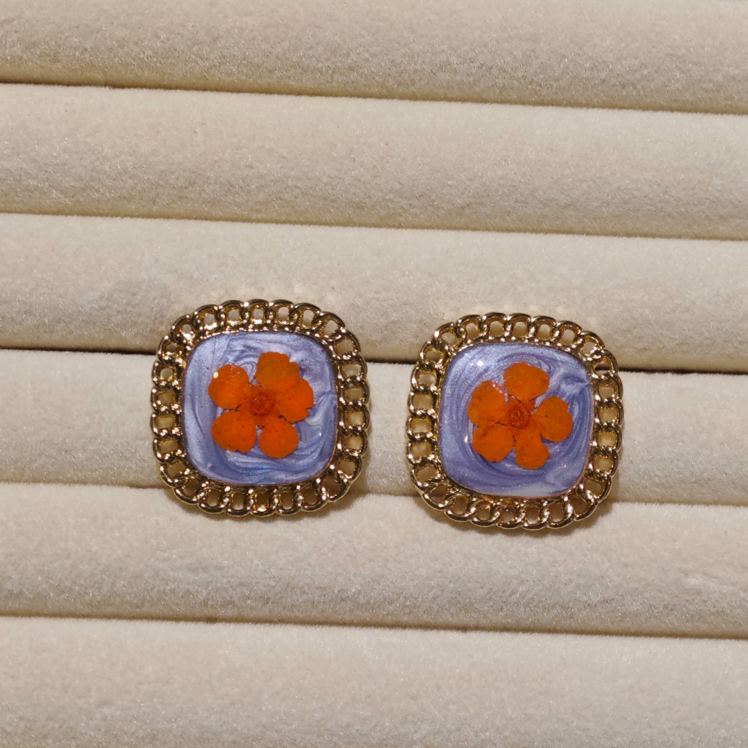 Orange flower style