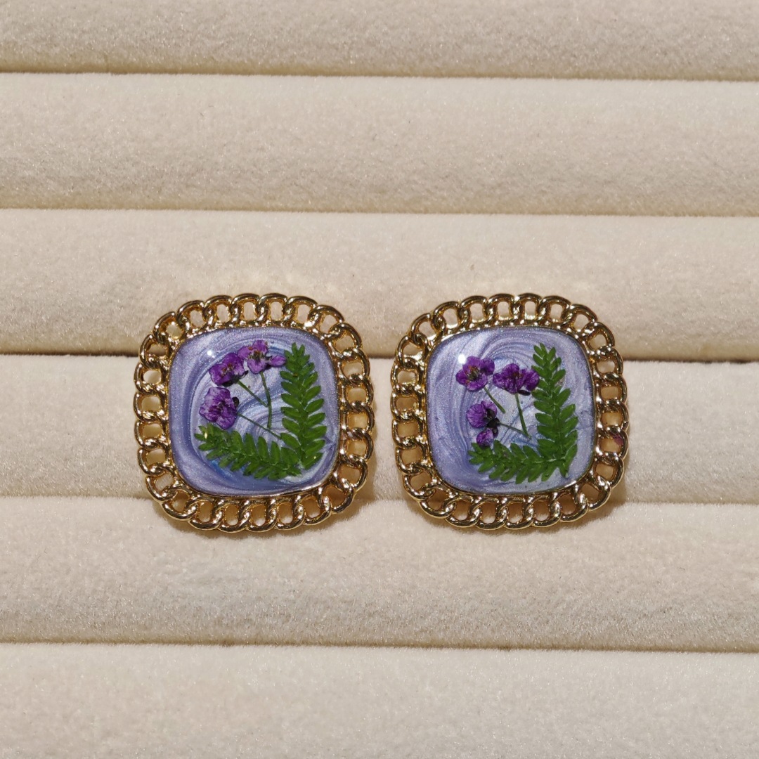 Purple floral style