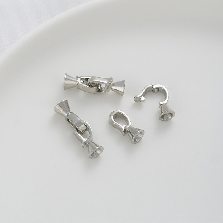 D white gold