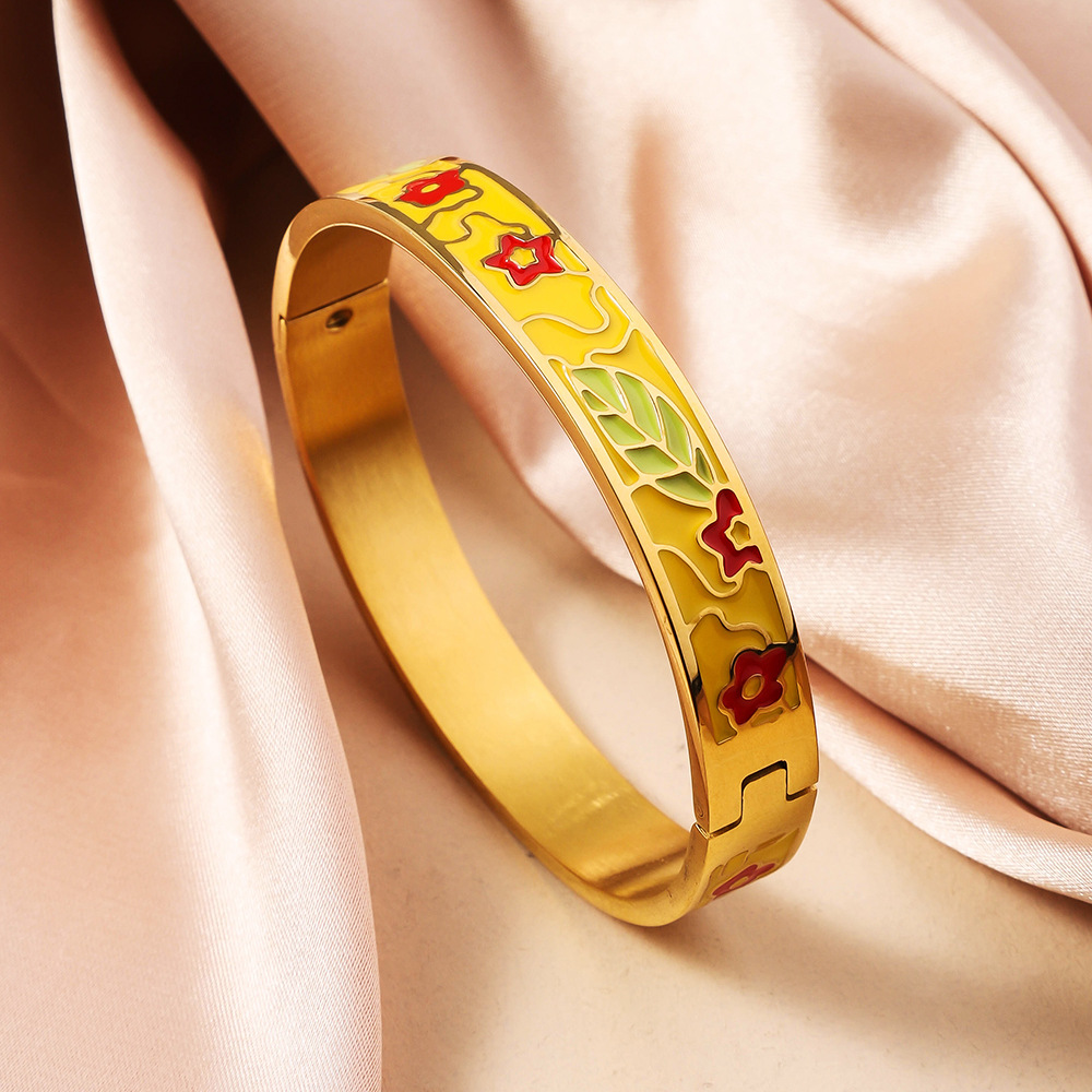 Sz723 (red, yellow and green) 10mm wide