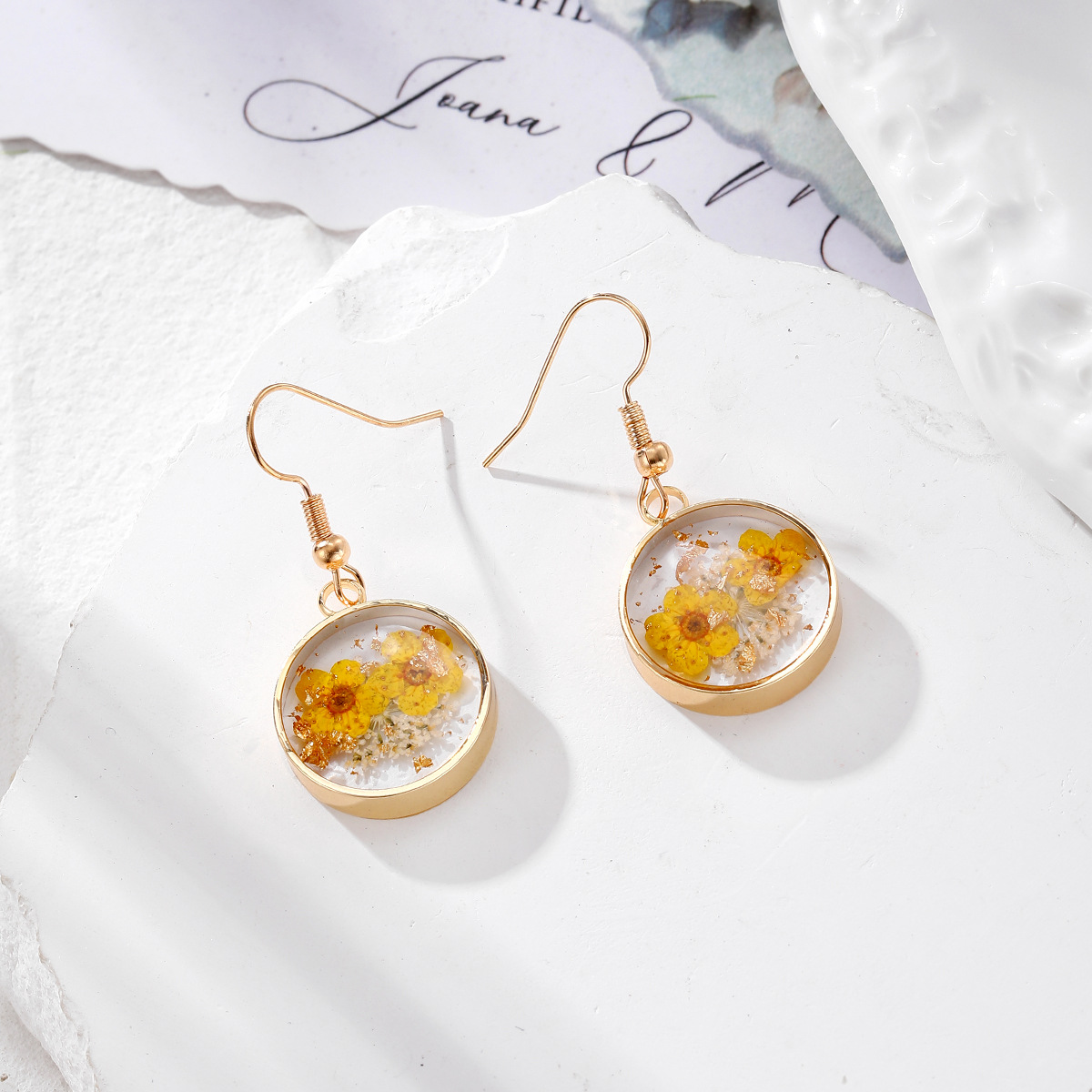 Phnom penh yellow narcissus (gold hook)
