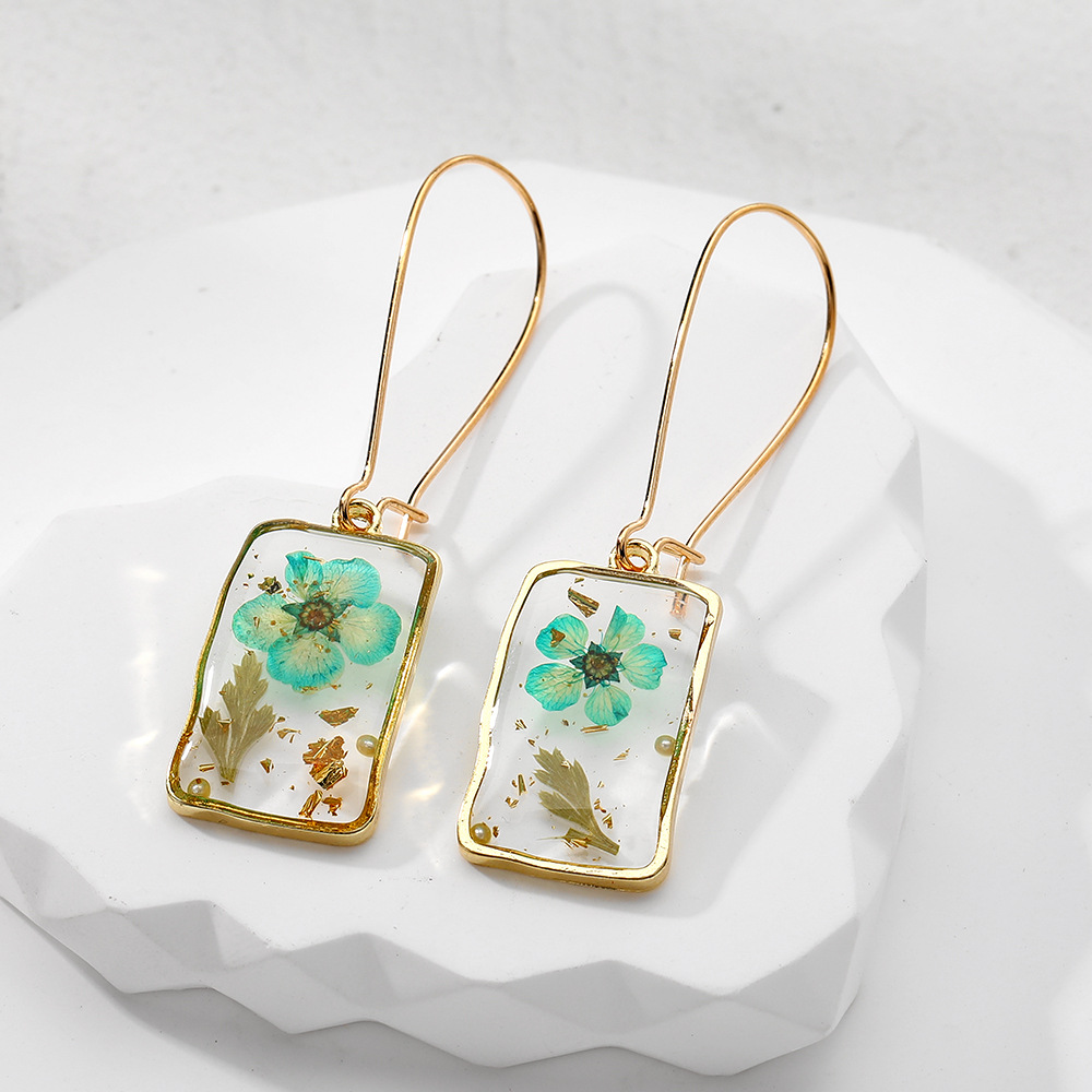 7# Pearl Green Flower