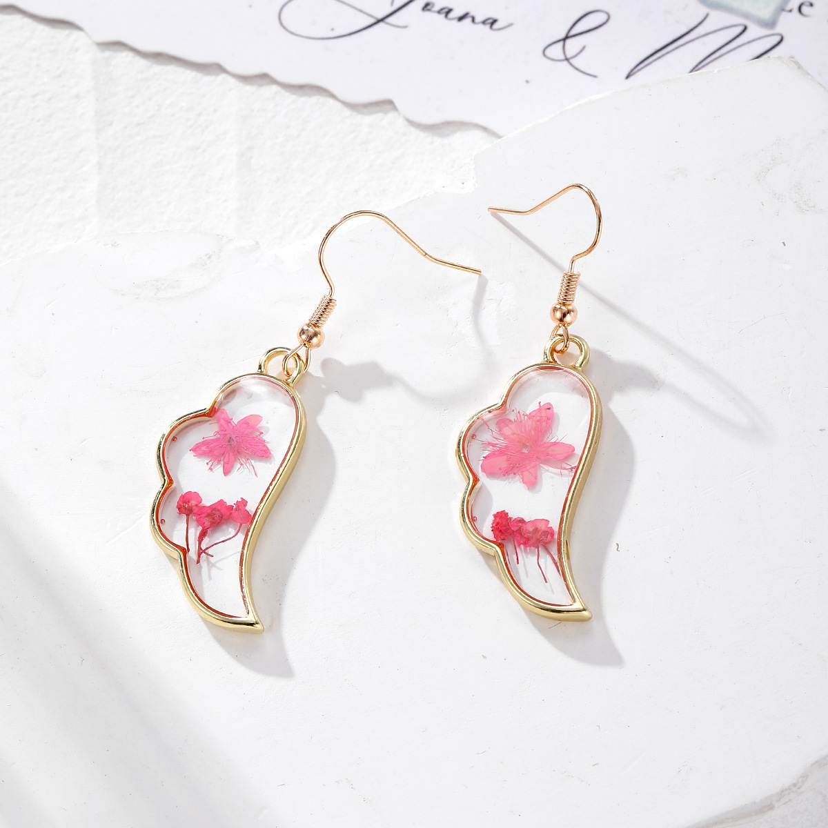 Pink flower wings (gold hook)
