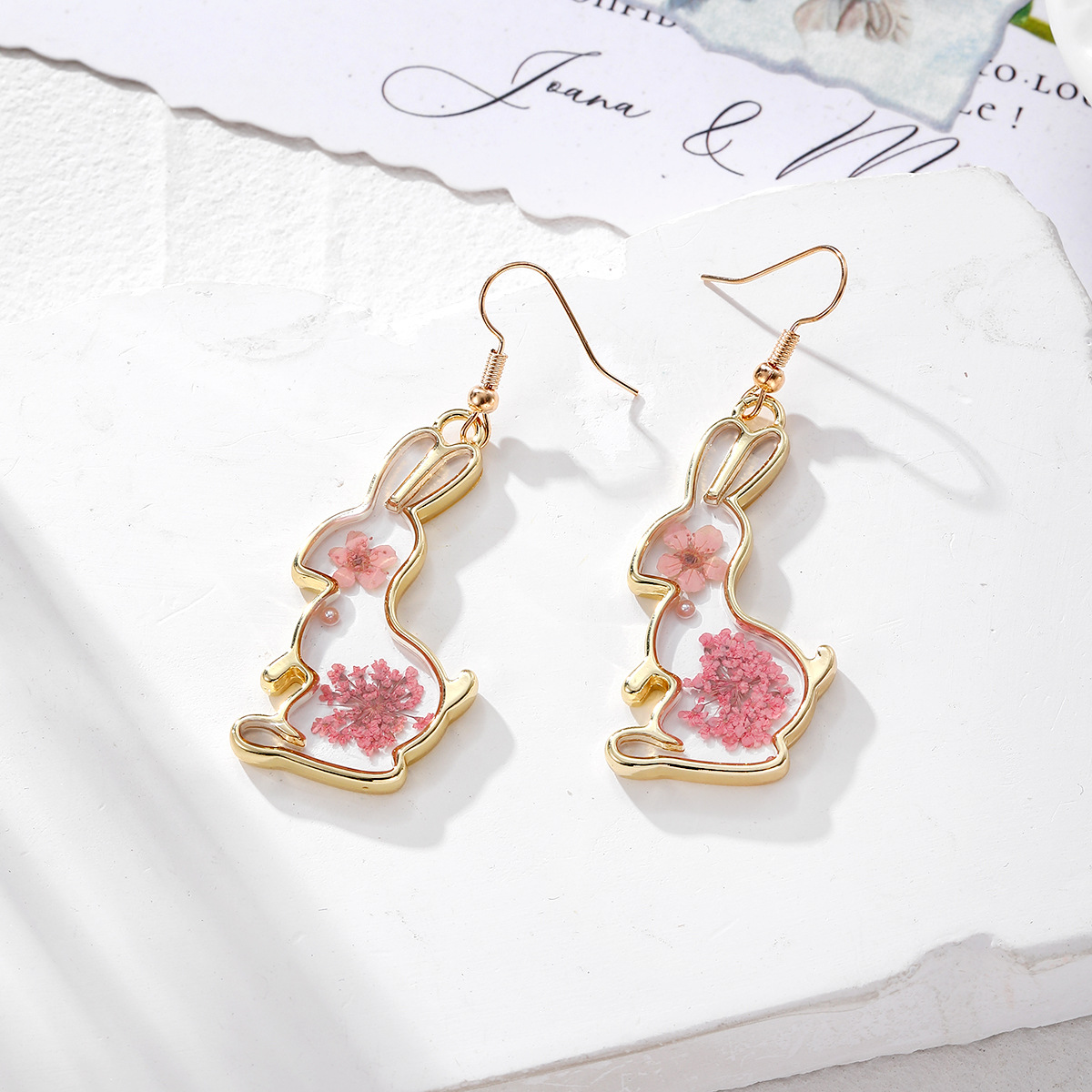 Pink flower rabbit (gold hook)