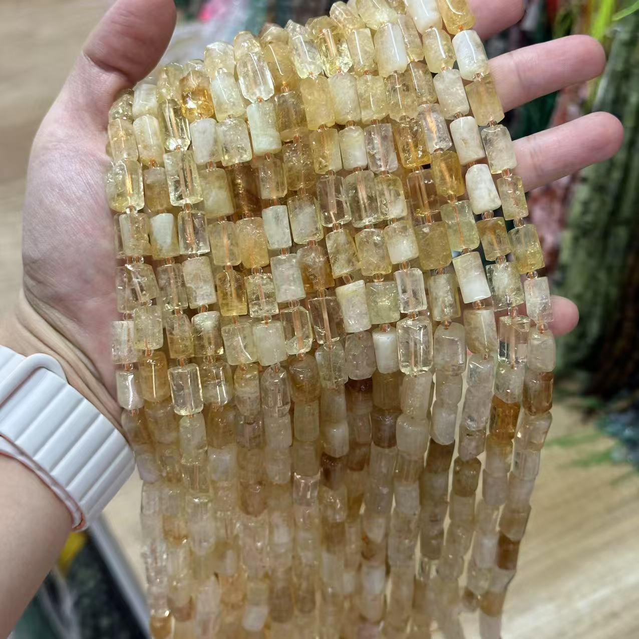 Citrine is about 7*11mm (small capsules, smooth surface)