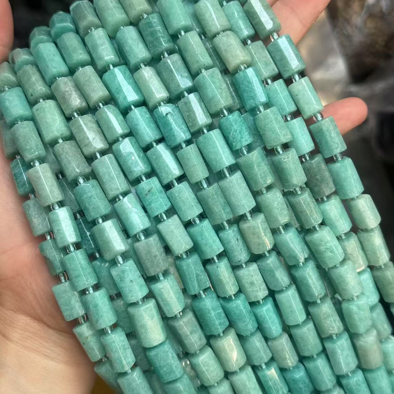 Tianhe Stone is about 7 * 12mm (small particles, glossy)