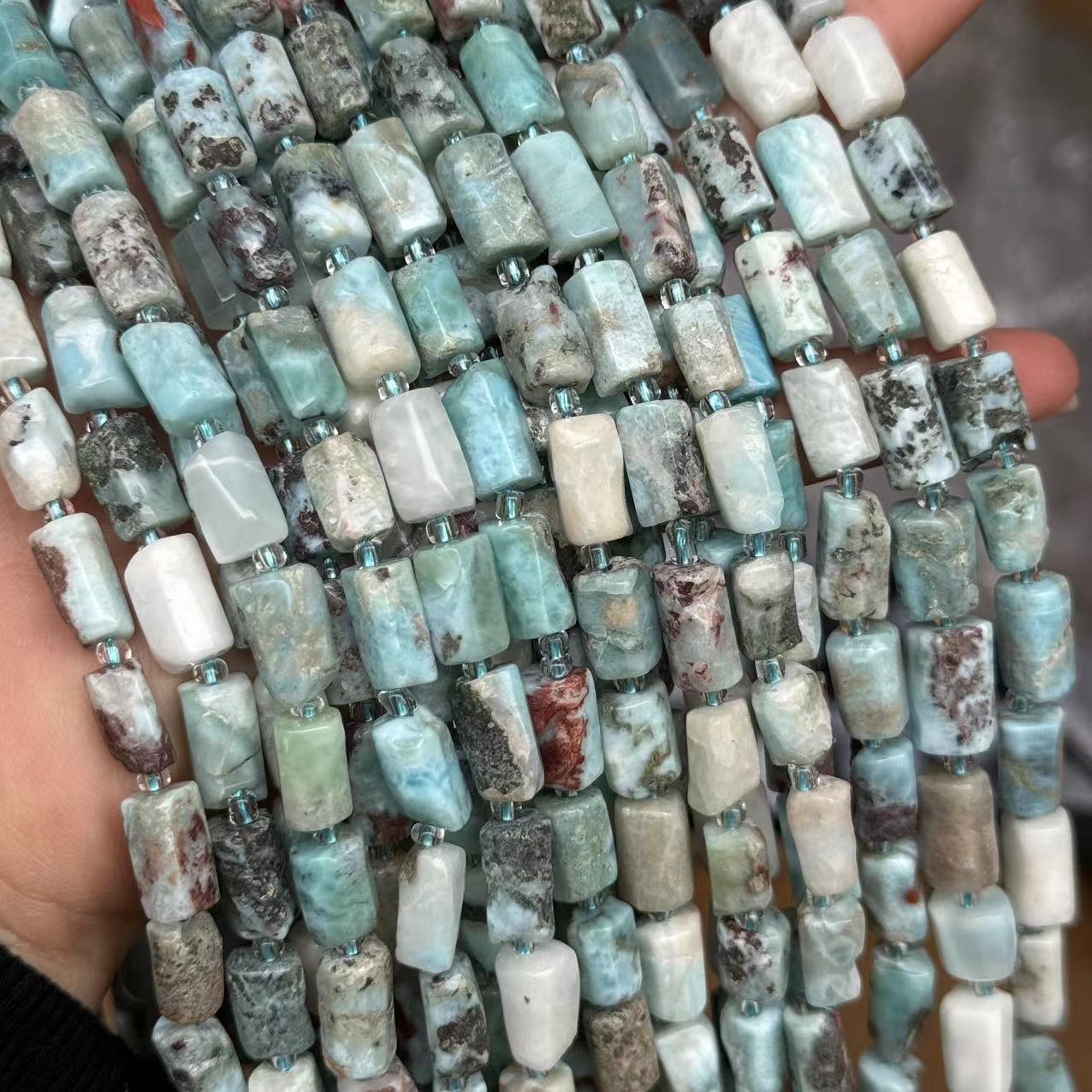 Sea grain Stone about 7 * 11mm (small particles, glossy)