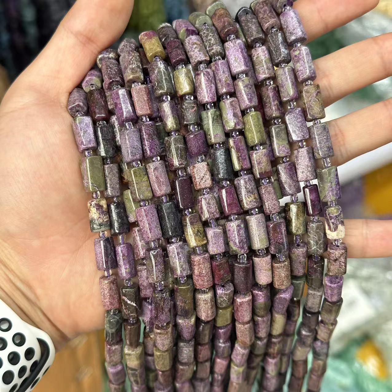 Su Yingshi about 6*11mm (small particles, smooth surface)