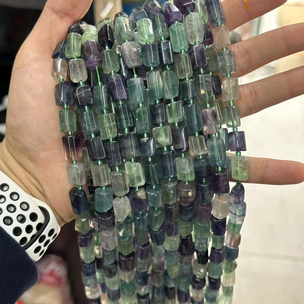 Color fluorite about 8*11mm (small particles, smooth)