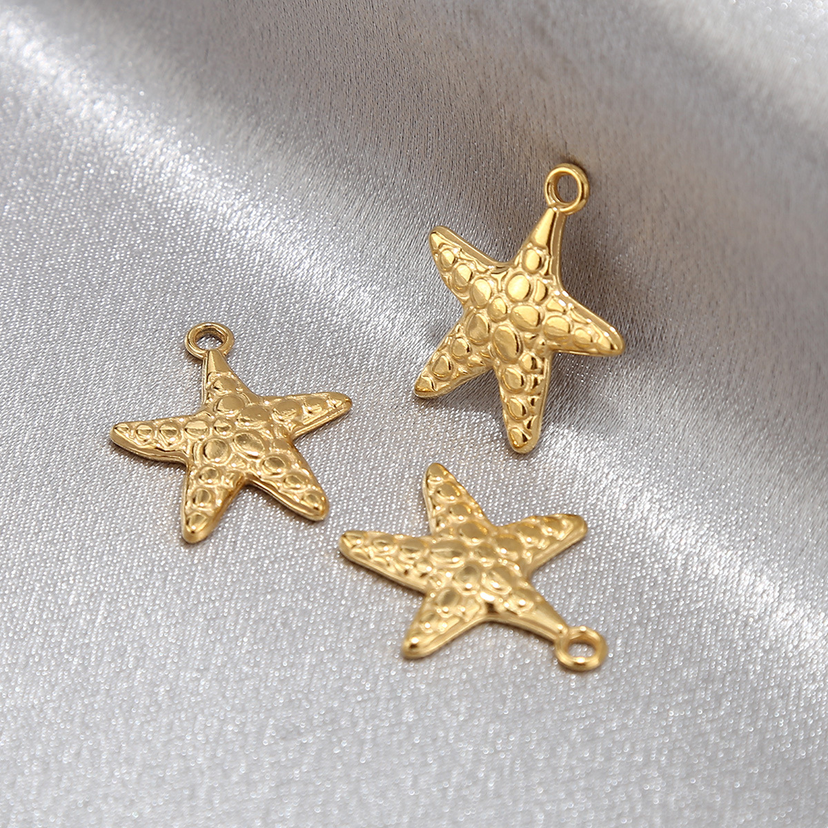 golden starfish/20x23mm
