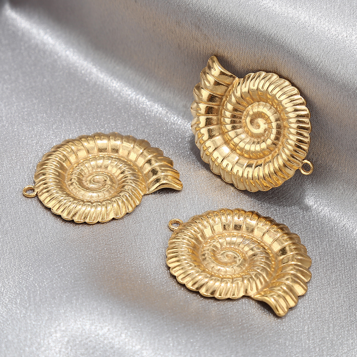 golden conch/34x43mm