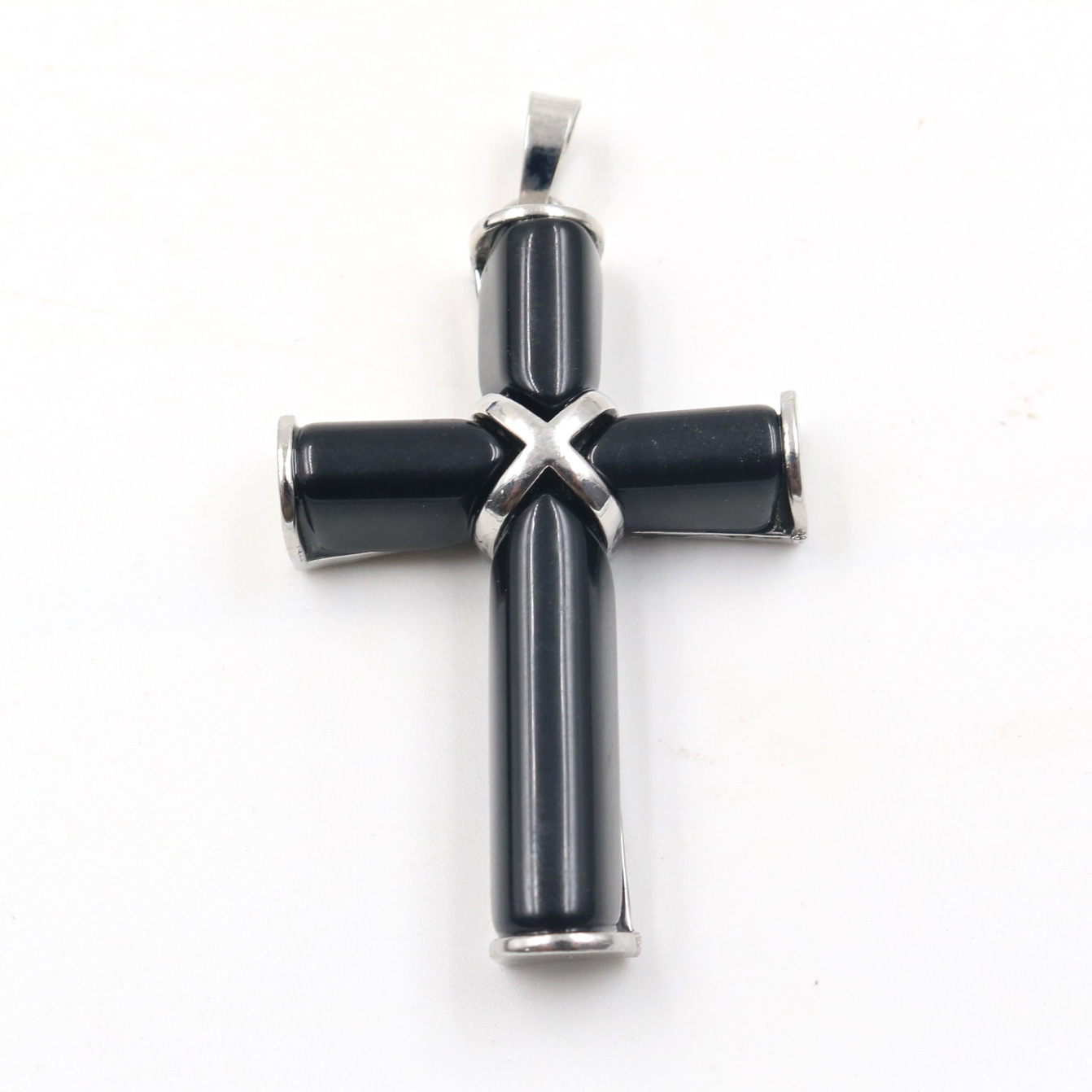 Black agate (excluding chain)