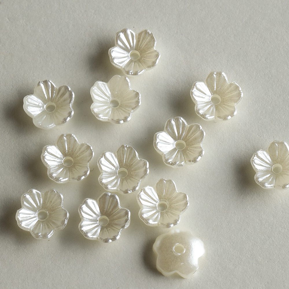 #2 off-white peach blossoms 8mm (20 pieces)