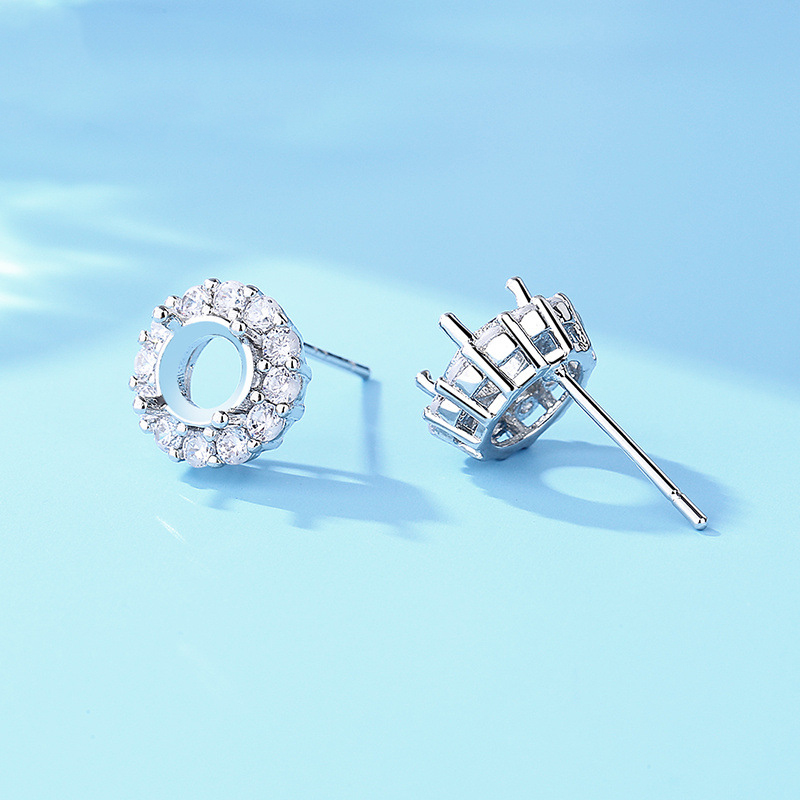 003 Main Stone 7x7mm