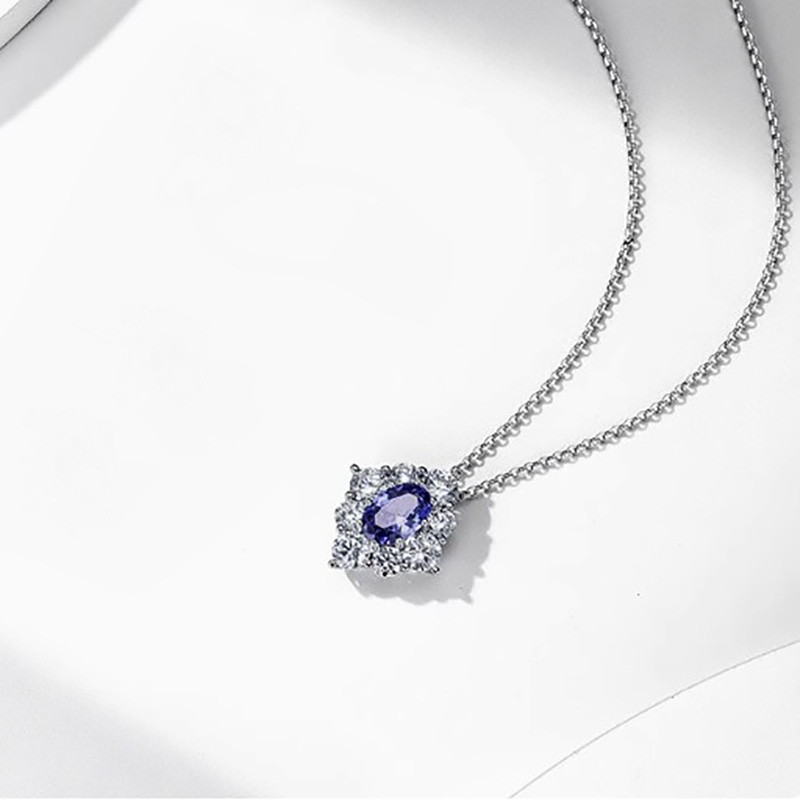 40 5 necklace