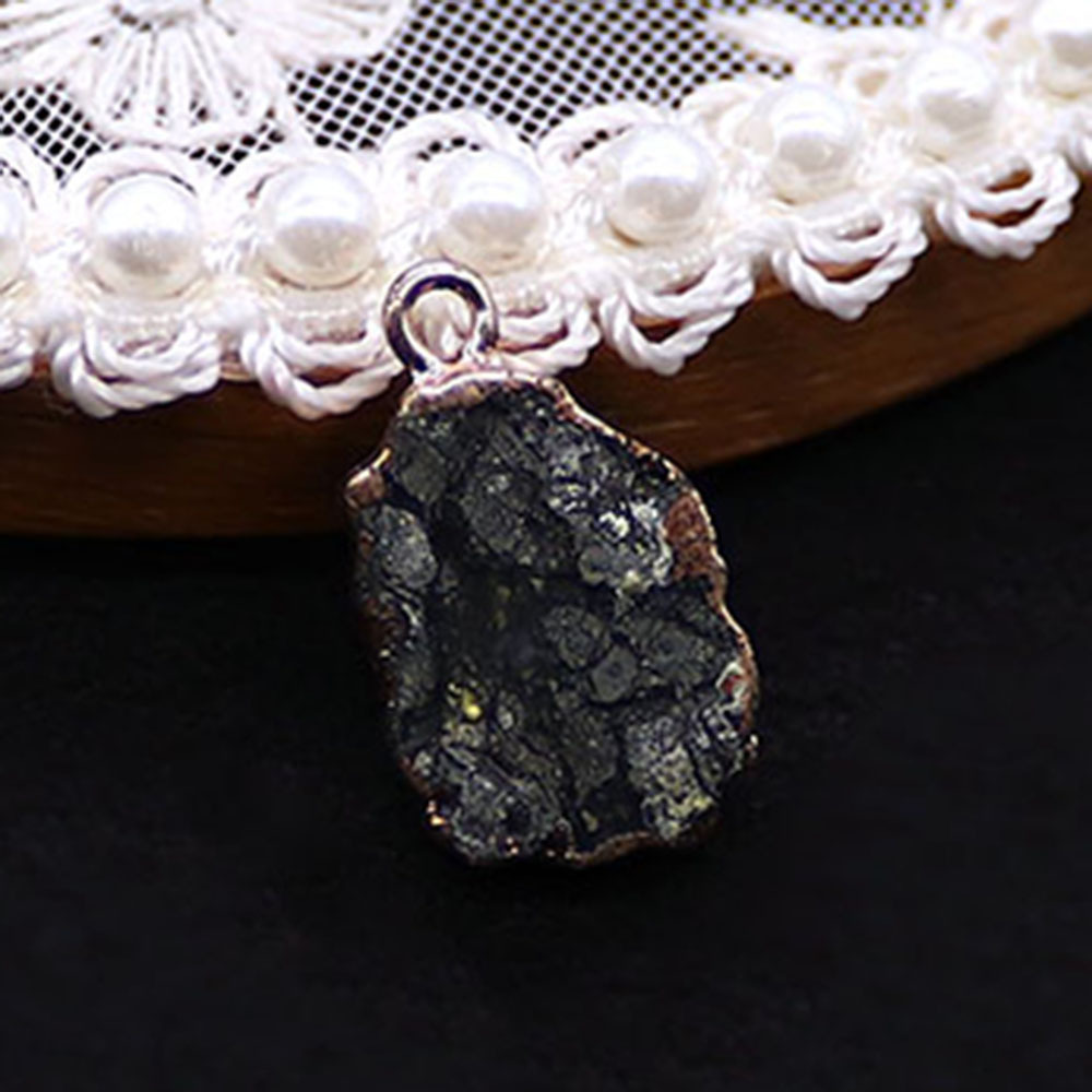 Gold obsidian