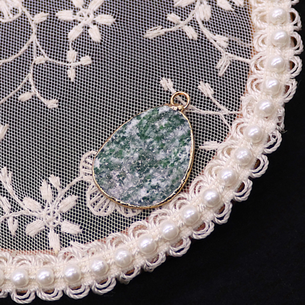 Green point stone