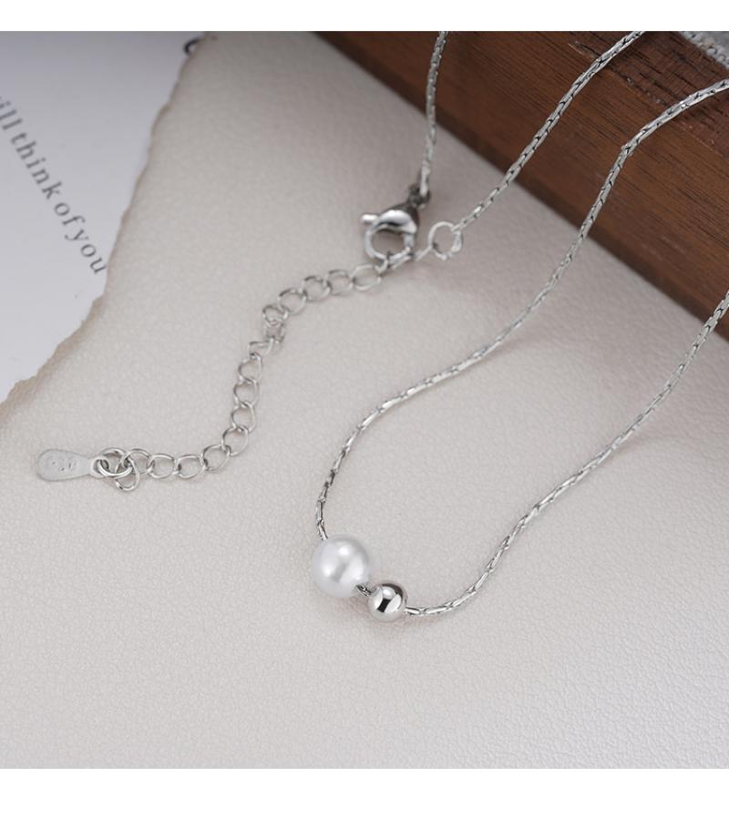 Pearl necklace white gold