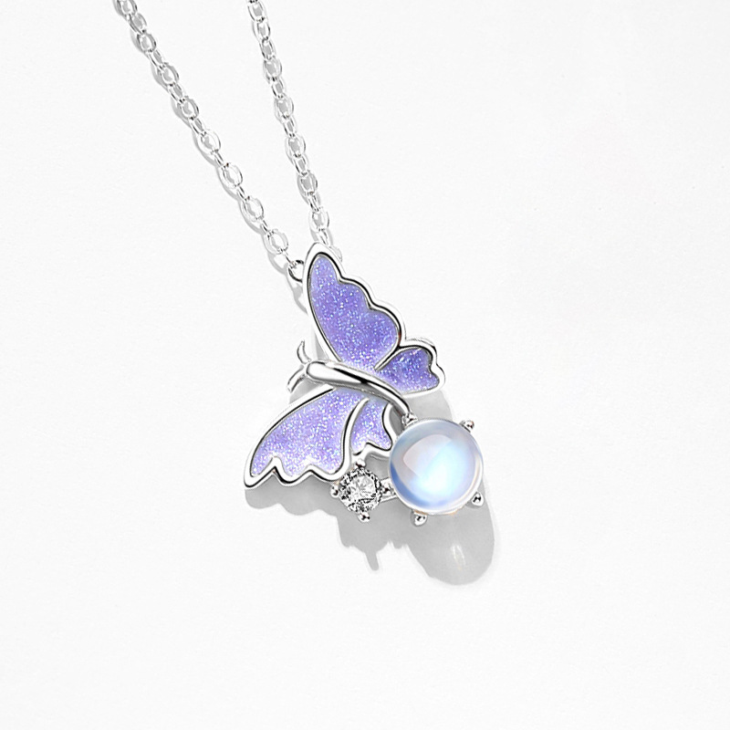 D0860 Bee Media Butterfly Necklace (White Gold)