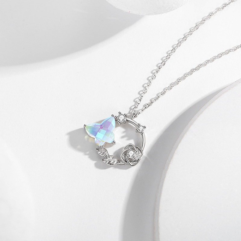 D0495-2 butterfly fly into a dream necklace